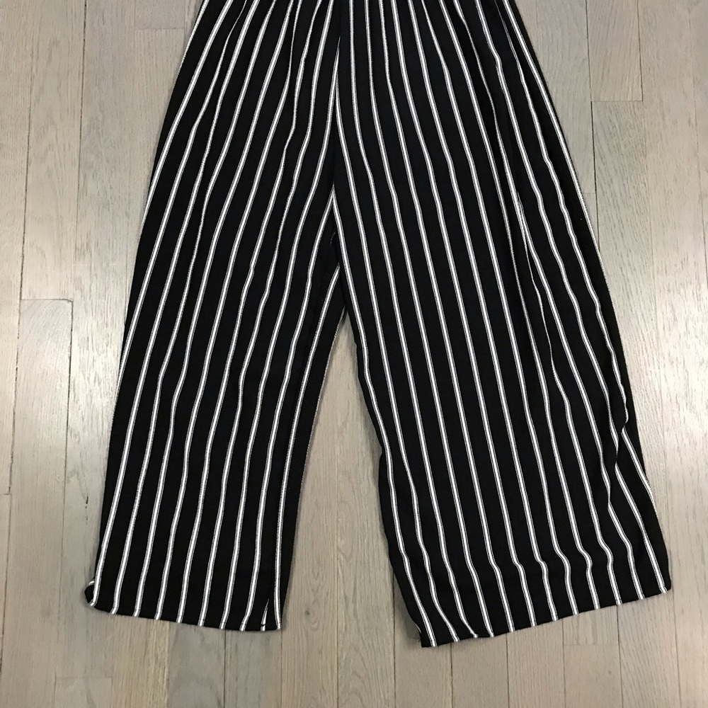 SYDNEY rose Off The Shoulder Cropped Pants Romper - Picture 4 of 7